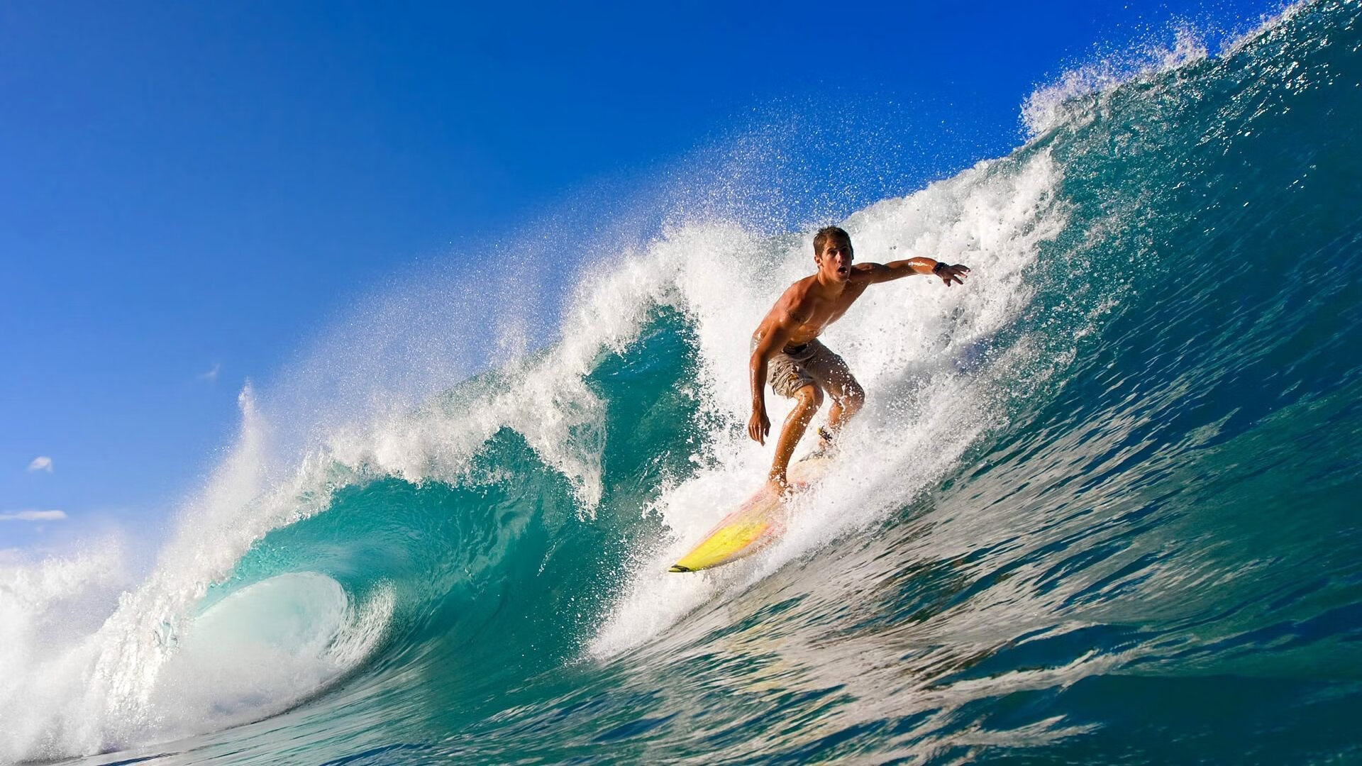 九游网页版入口-五大联赛是否鼓励后腰向边路释放传球角度，五大联赛进攻型球队