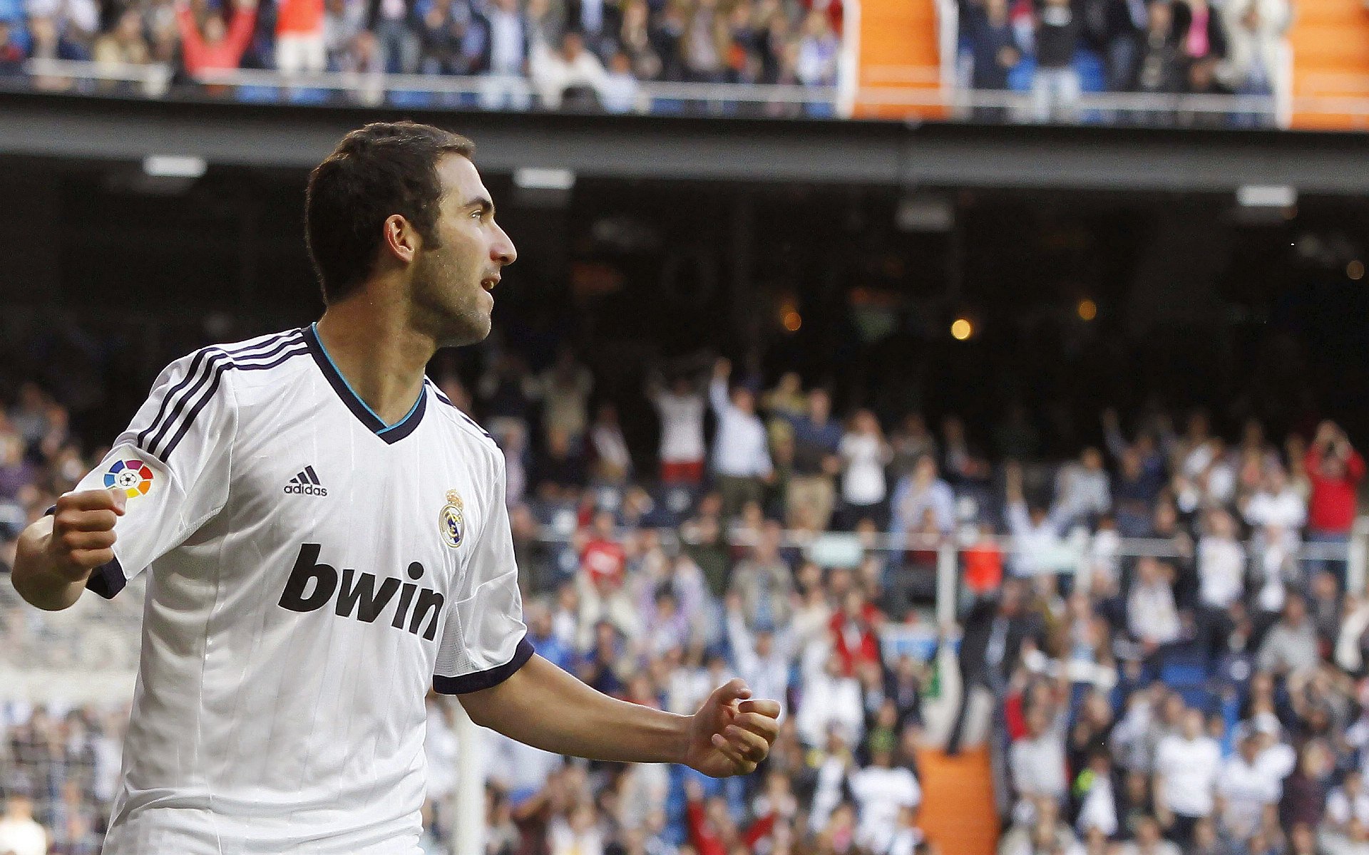 逆转奇迹：那些令人屏息的欧冠逆境夺冠瞬间，欧冠被逆转最多的球队